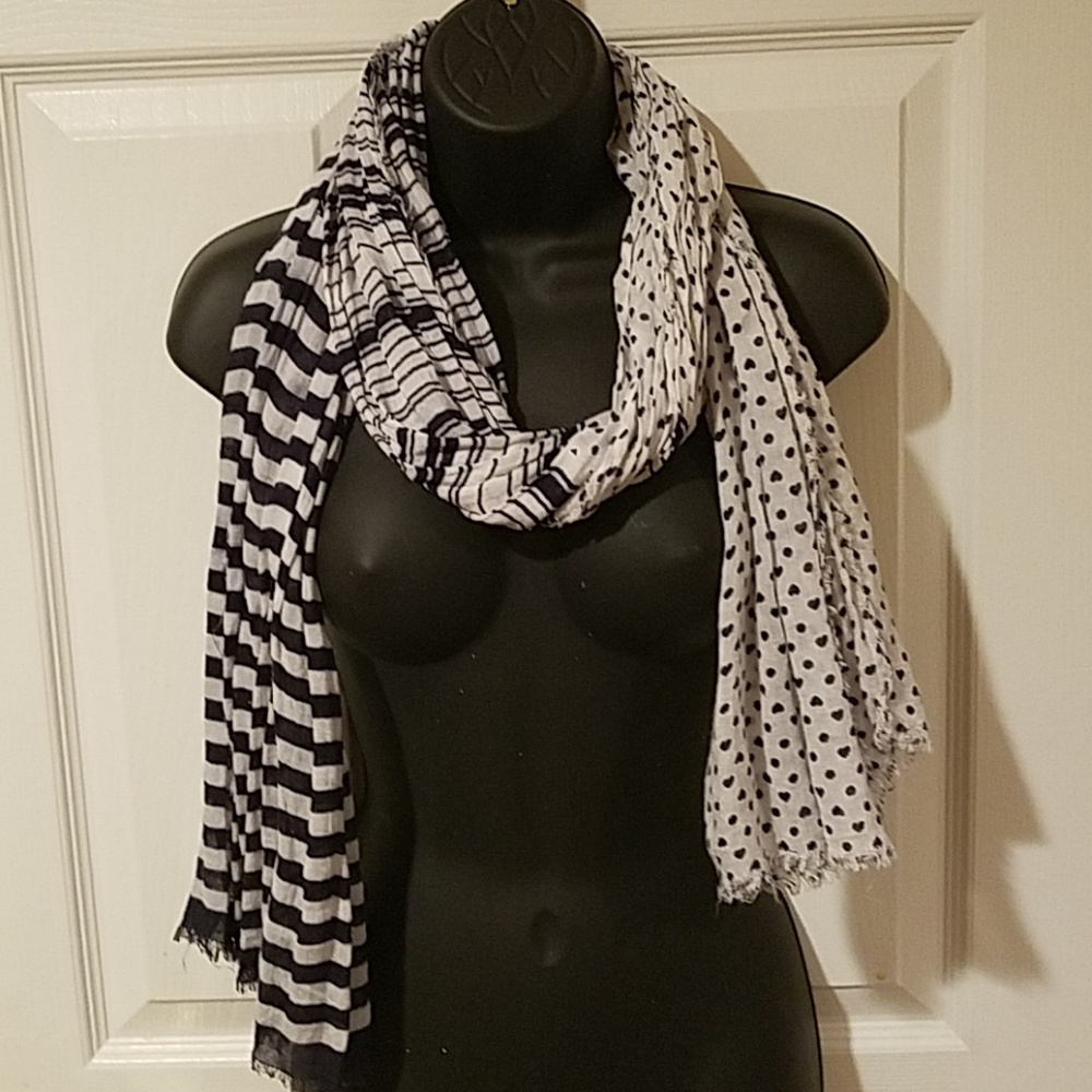 Express Mixed Media Scarf